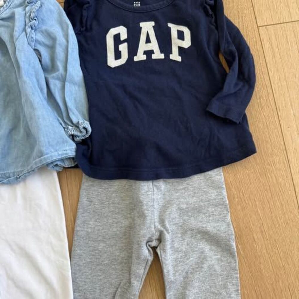 Baby GAP bundle - Picture 2 of 3